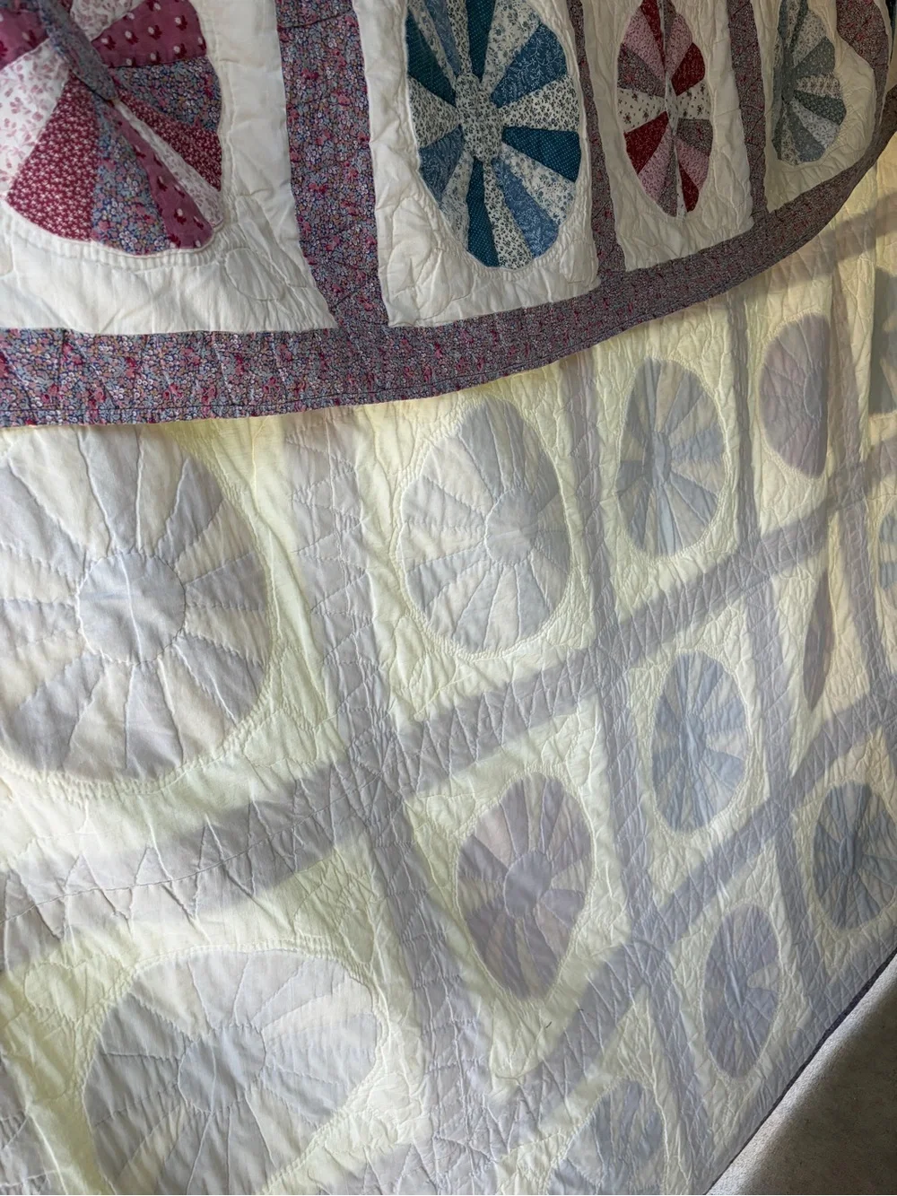 Vintage Handmade Dresden Plate Quilt - 84x85-Cottagecore Floral Patchwork Quilt